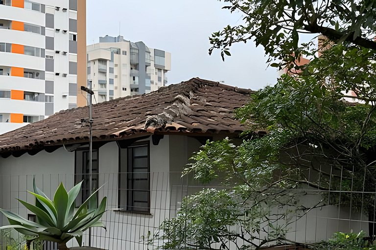 Apartamento 2 quartos c/ churrasqueira