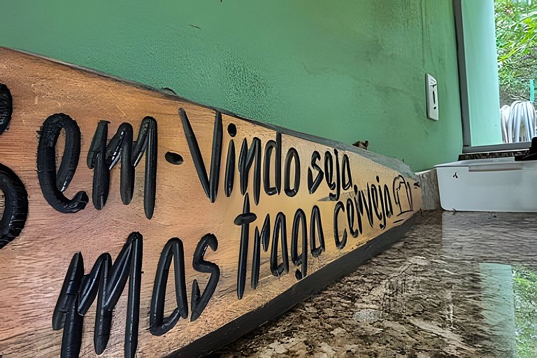 Linda Casa na praia do Ervino para 8 pessoas