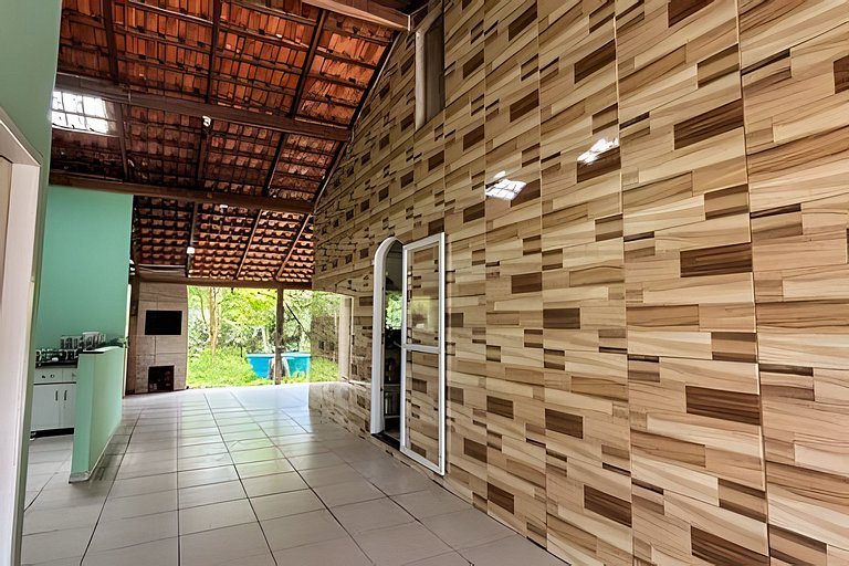 Linda Casa na praia do Ervino para 8 pessoas