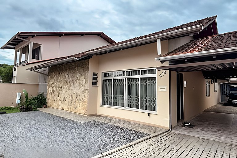 Ampla Casa 4 quartos, Suite c/ Banheira 12 Pessoas