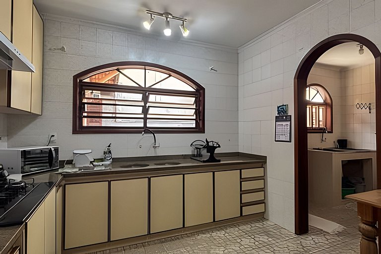 Q1 - Quarto com Beliche e Banheiro Priv. Saguaçu