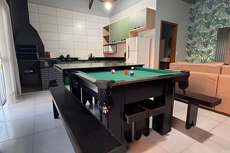 Linda casa na praia com piscina para 6 pessoas.