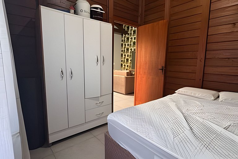 Linda casa na praia com piscina para 6 pessoas.