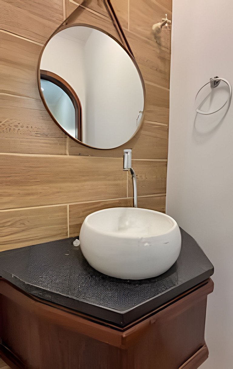 Q3- Quarto de Casal com Suíte Ar e Ventilador