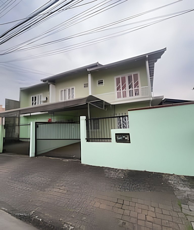 Casa 8 Pessoas 4km Portal do Mar c/ Ar em 1 Quarto