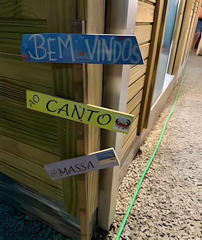 Descanso na Lagoa: 2 Quartos, Deck Próximo ao Mar