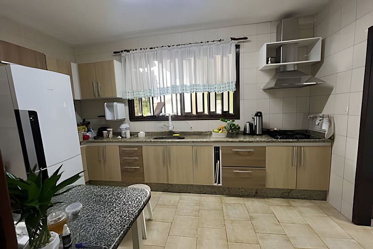 Quarto Casal no Costa e Silva