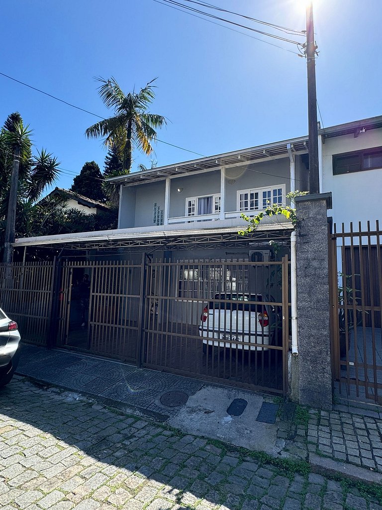 Apartamento 2 quartos c/ churrasqueira